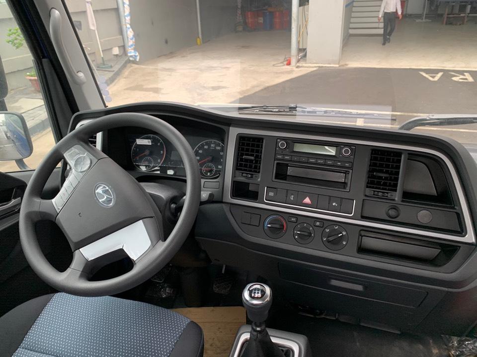 nội thất xe tải Hyundai Mighty Ex8L