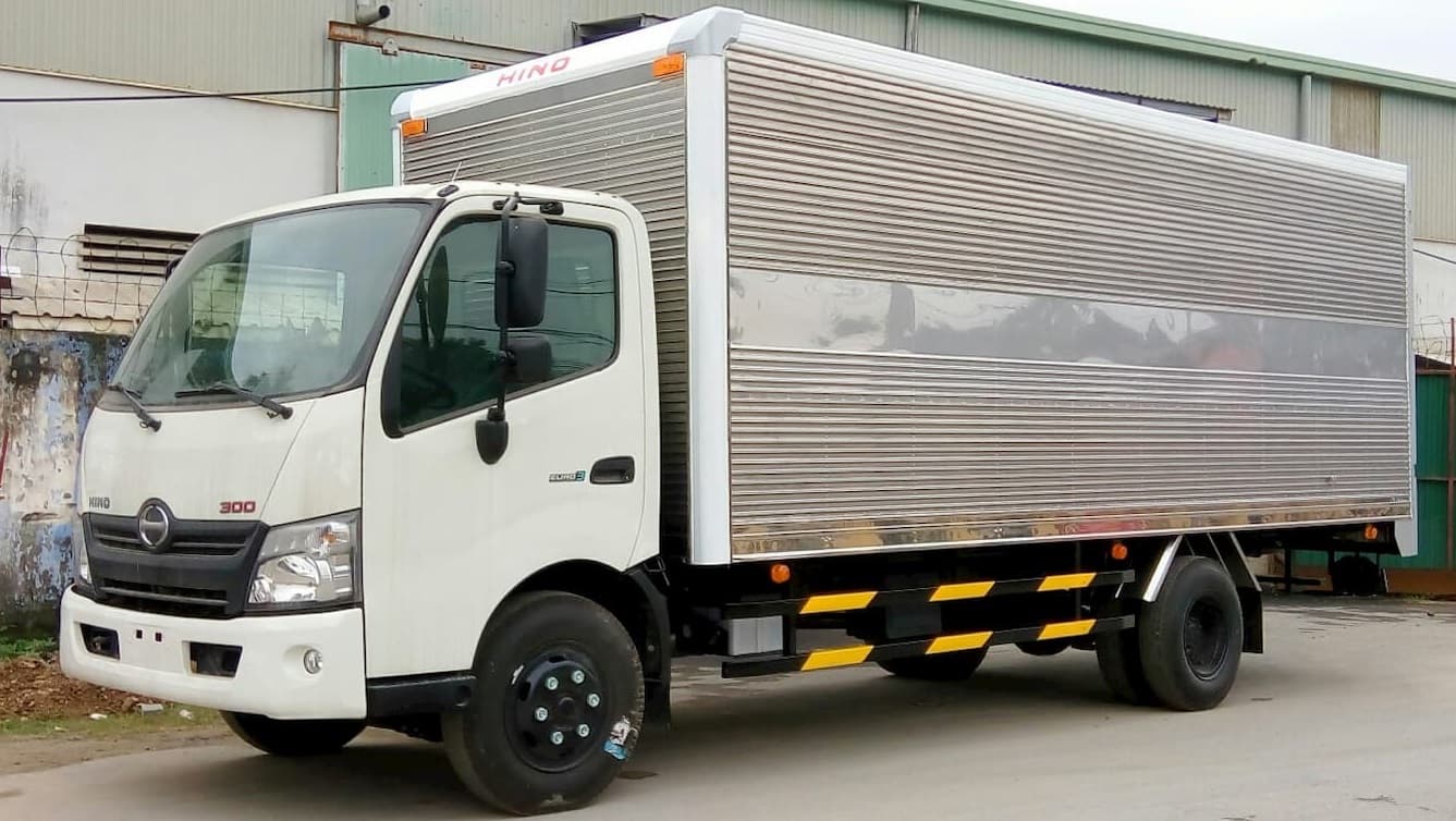 xe tải 3.5 tấn Hino 300 XZU720L