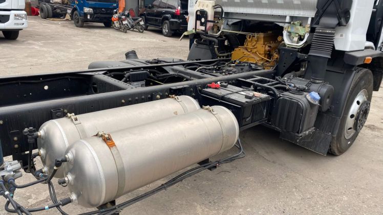 khung gầm xe tải d8 nhập khẩu