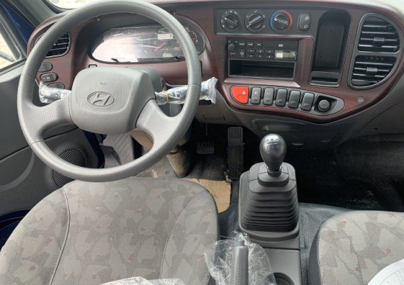 Nội thất khoang cabin của Xe Hyundai W11XL