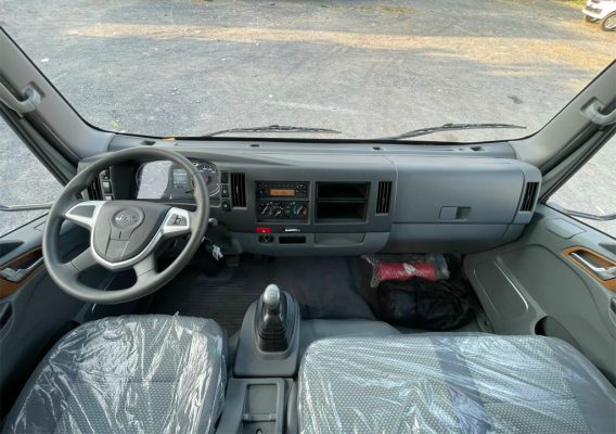 nội thất của xe tải JAC N750 Plus E5 mang đậm phong cách hiện đại