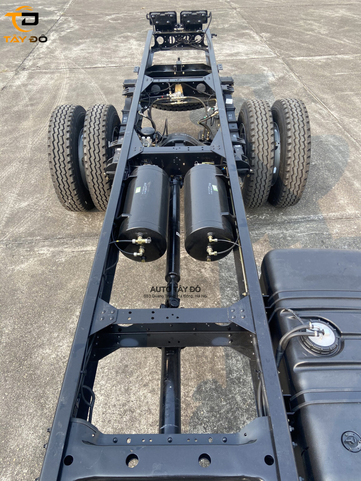 chassis xe đồng vàng 800